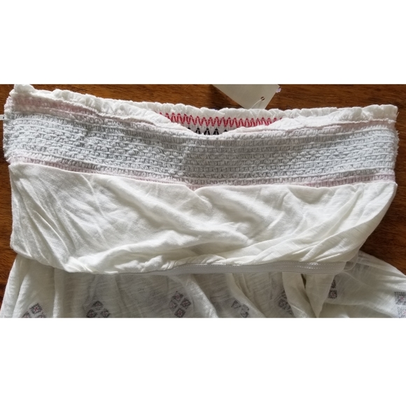 Aeropostal Cape Juby Geometric Shape Top - Picture 5 of 10